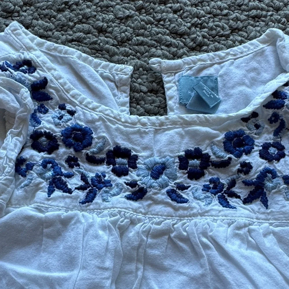GAP White Tank Top with Navy and Light Blue Floral Embroidery